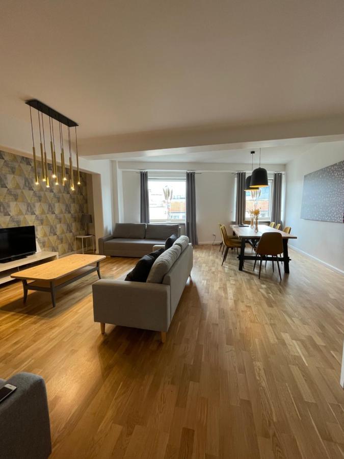 Apartment Boutique - Old Town 120m2 - Private Underground Parking - *
