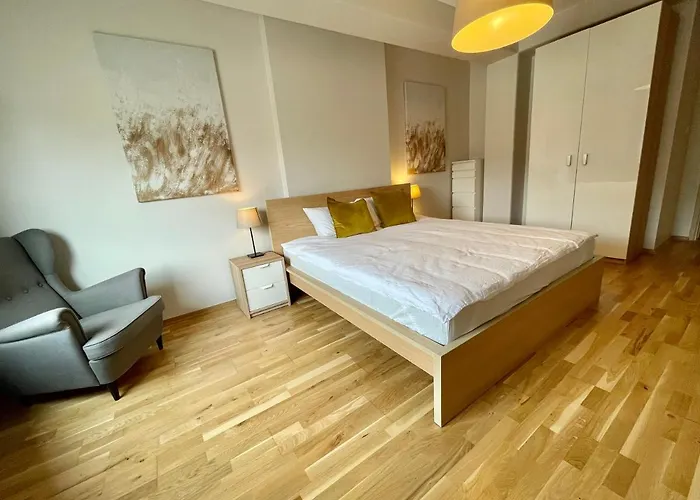 Boutique Apartments - Old Town 120M2 - Private Underground Parking -