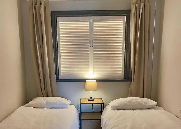 Boutique Apartments - Old Town 120M2 - Private Underground Parking -