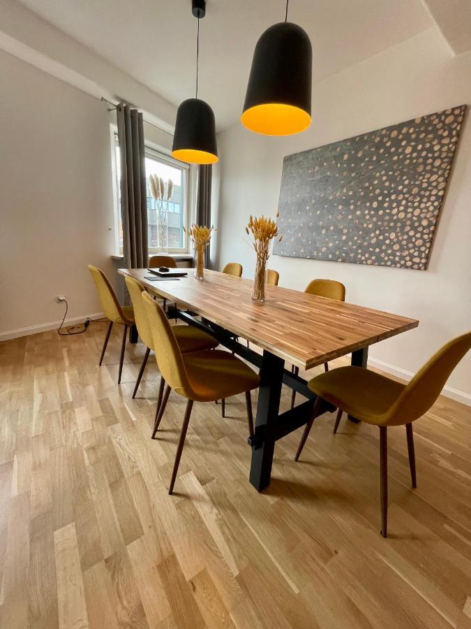 Boutique - Old Town 120m2 - Private Underground Parking - Apartament